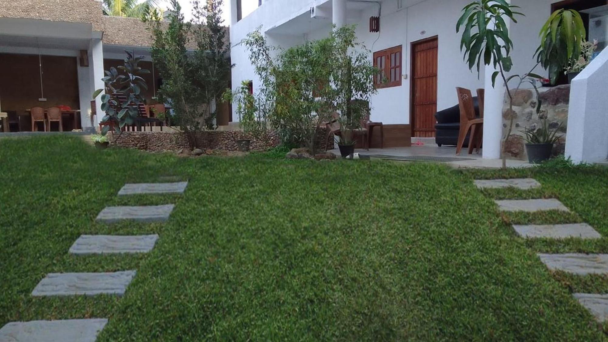 Safari Horizon Udawalawe Bed & Breakfast Exterior photo